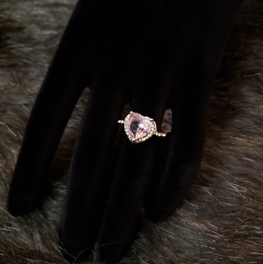 Pink Heart Shaped Diamond Fashion Ring - Picture 3 of 8